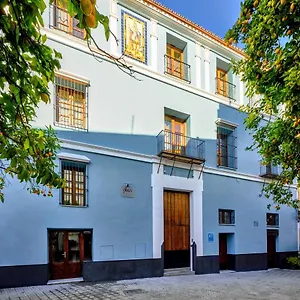 Palacio Del Siglo Xvii Frente A Los Jardines De Murillo Sevilla