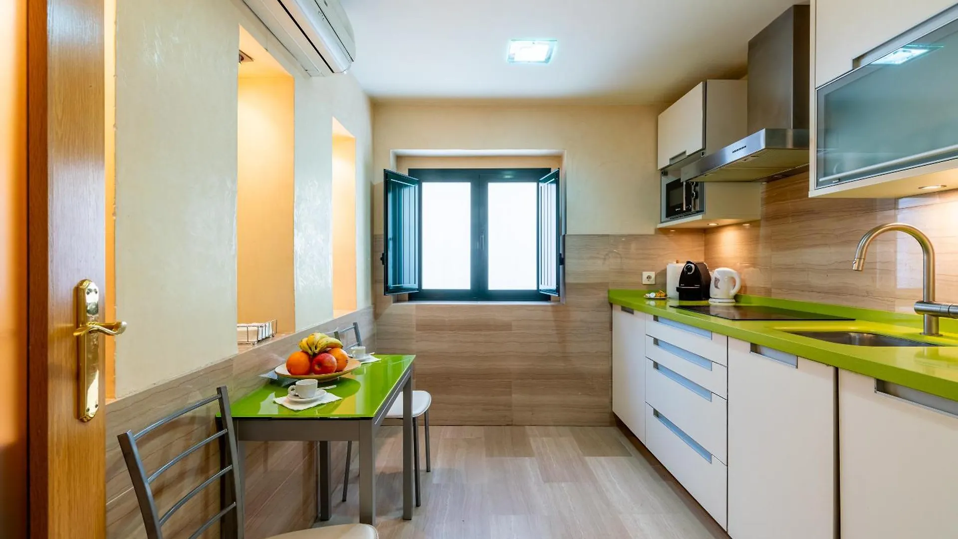 Pyl Apartamento Centro Junto Catedral 세비야 0*,  스페인